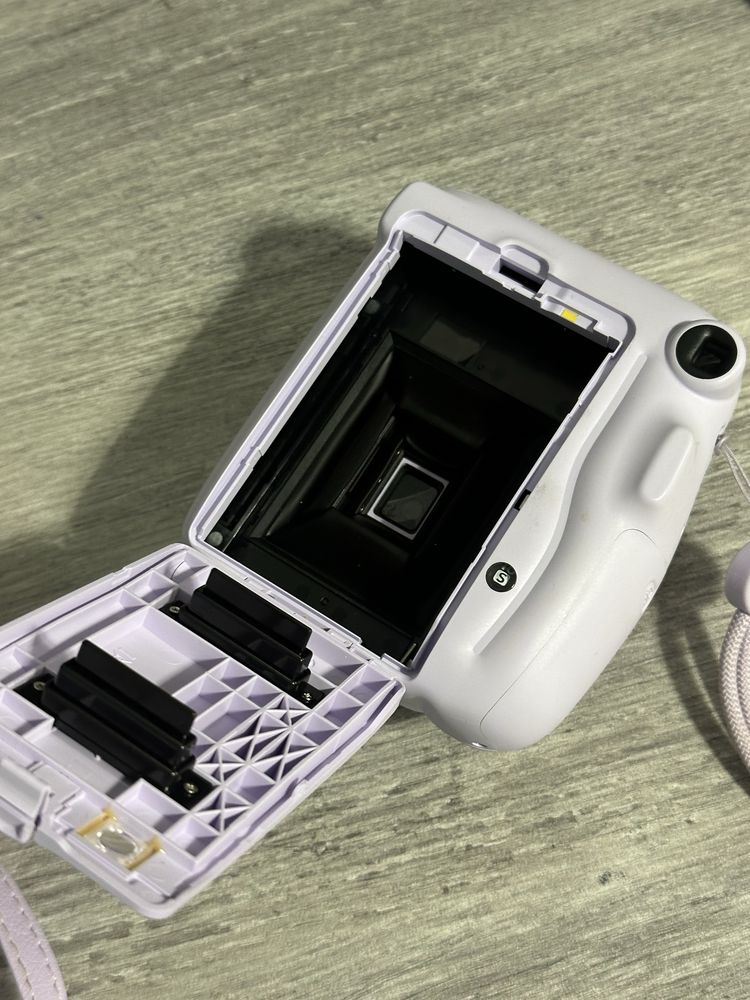 Instax Mini 11 фиолетовый