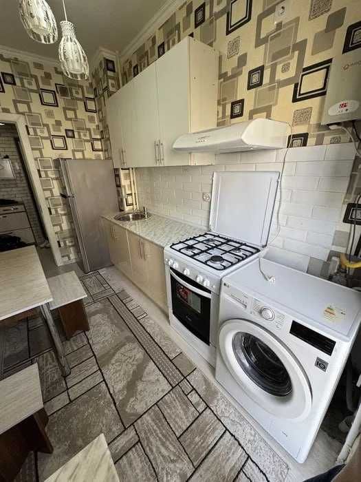 Assalom Havo 1/2/5 евро квартира 26м2: метро Олмос Кадышева ПРОДАЖА