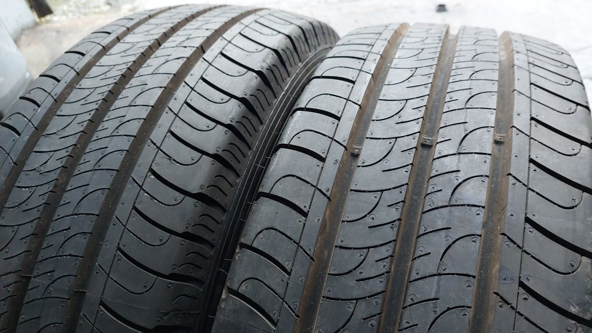 Нови гуми за Бус 215/65/16 C Goodyear Efficient Grip Cargo 2 броя