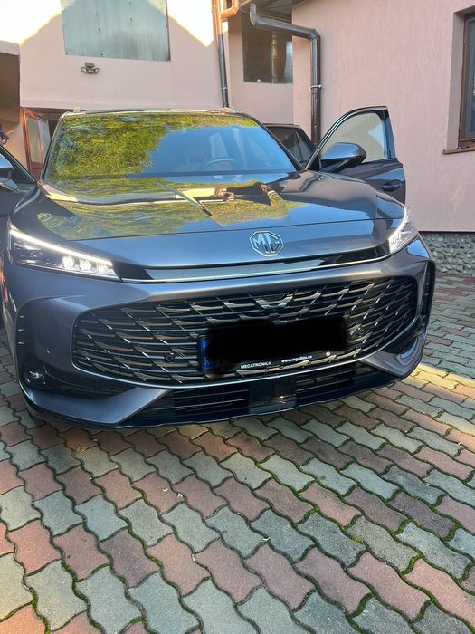 MG HS 1.5 Benzină 2024