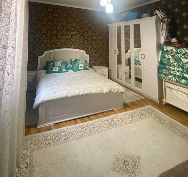 кровать двуспальная