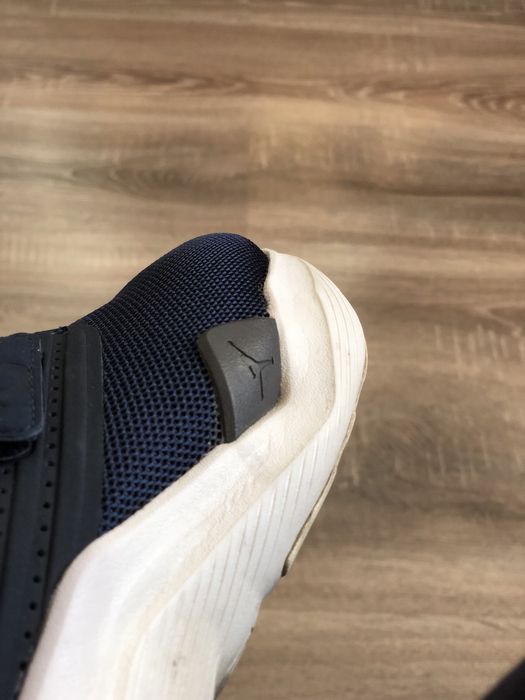 Jordan Relentless RE2PECT Derek Jeter | NAVY/GOLD | Marimea 42