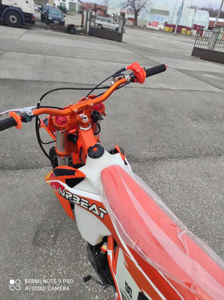 Кросов мотор UpBeat 300 CC Крос  300 кубика
