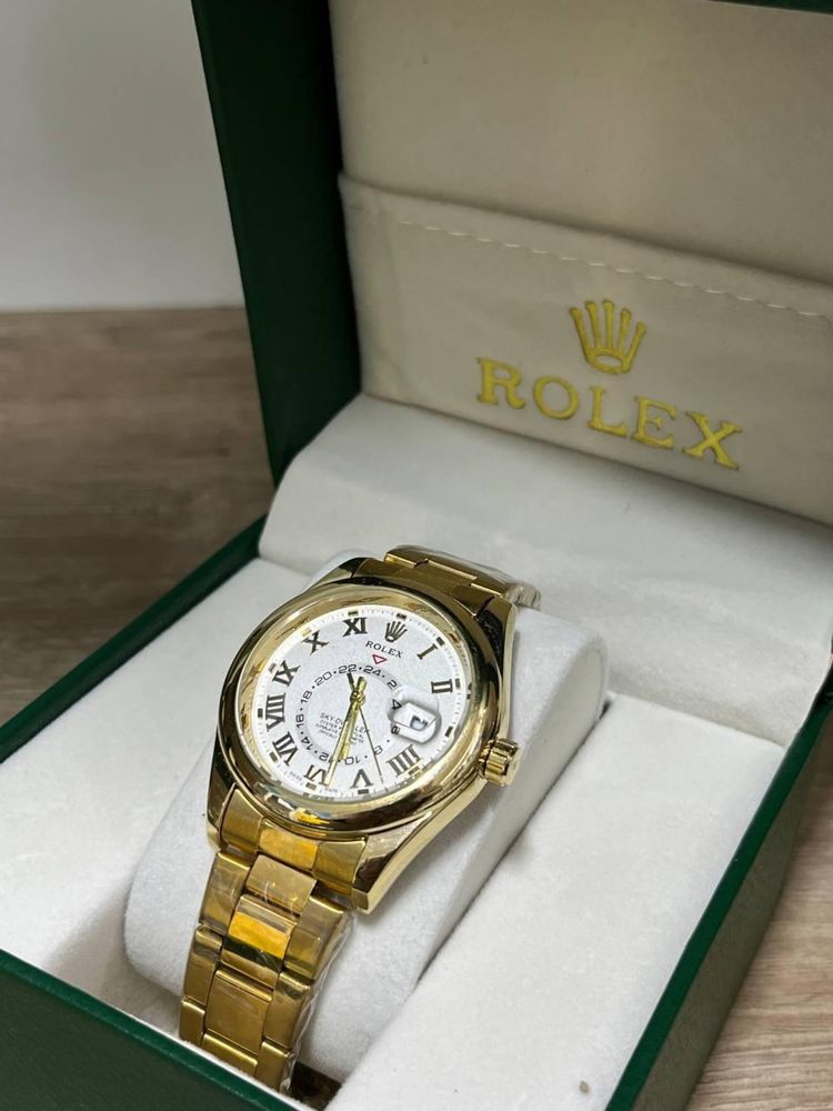 Часы Rolex Gold