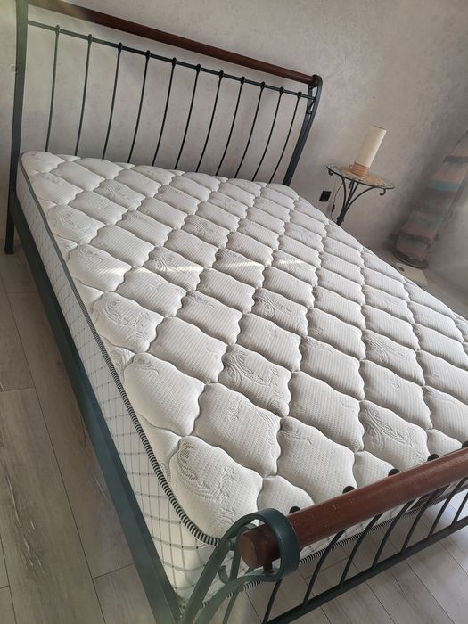 Итальянский,кованный с матрацом американским