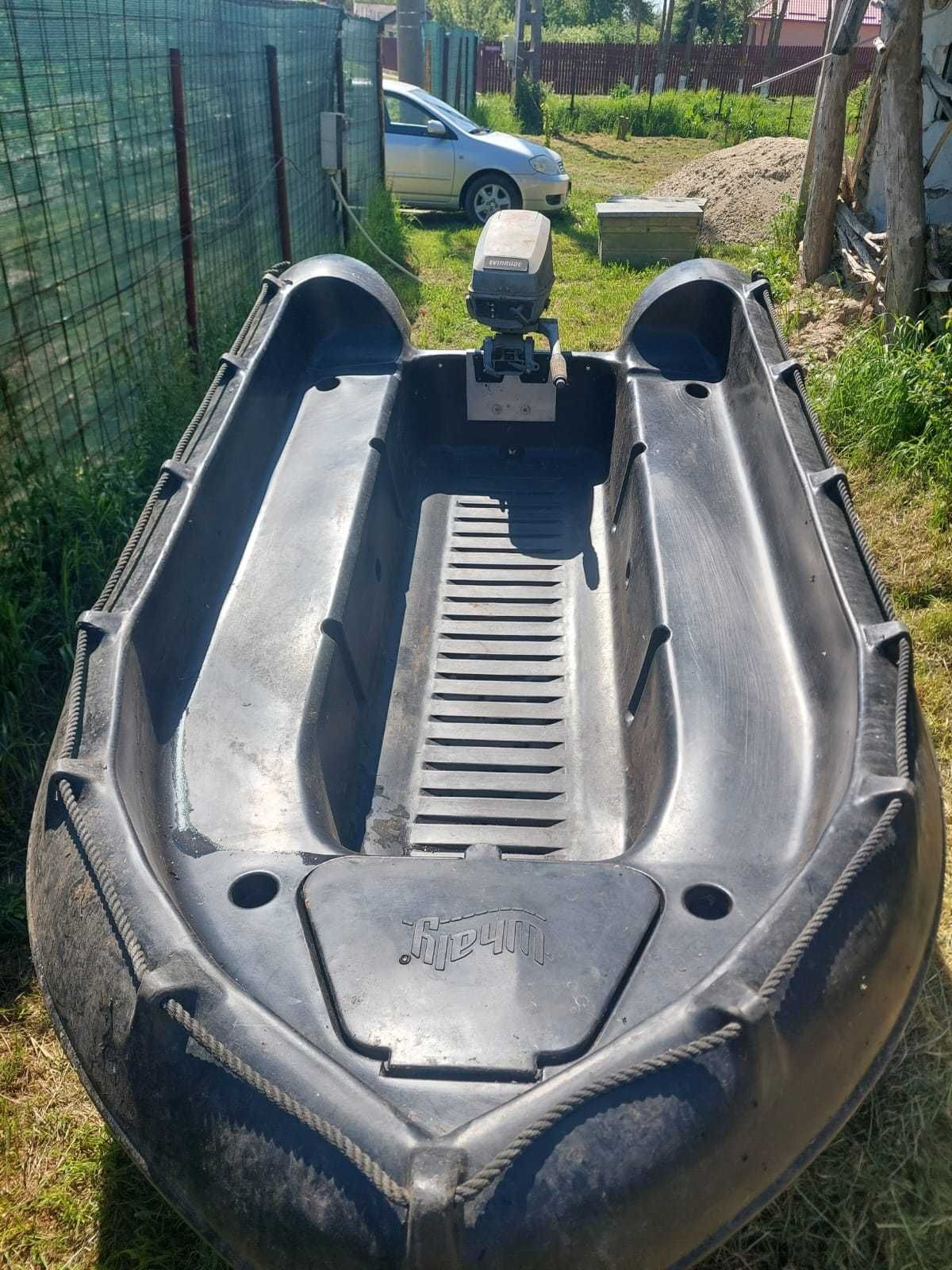 Vind barca cu motor 8 cai