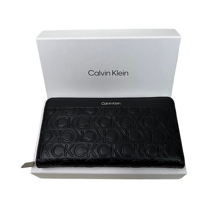 Оригинален клъч портфейл Calvin Klein K60K610973