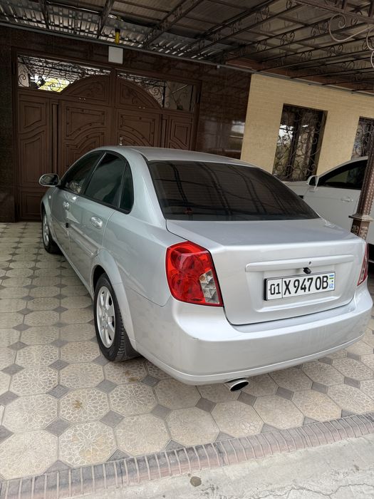 Идеальная gentra-lacceti 2013 года выпуска