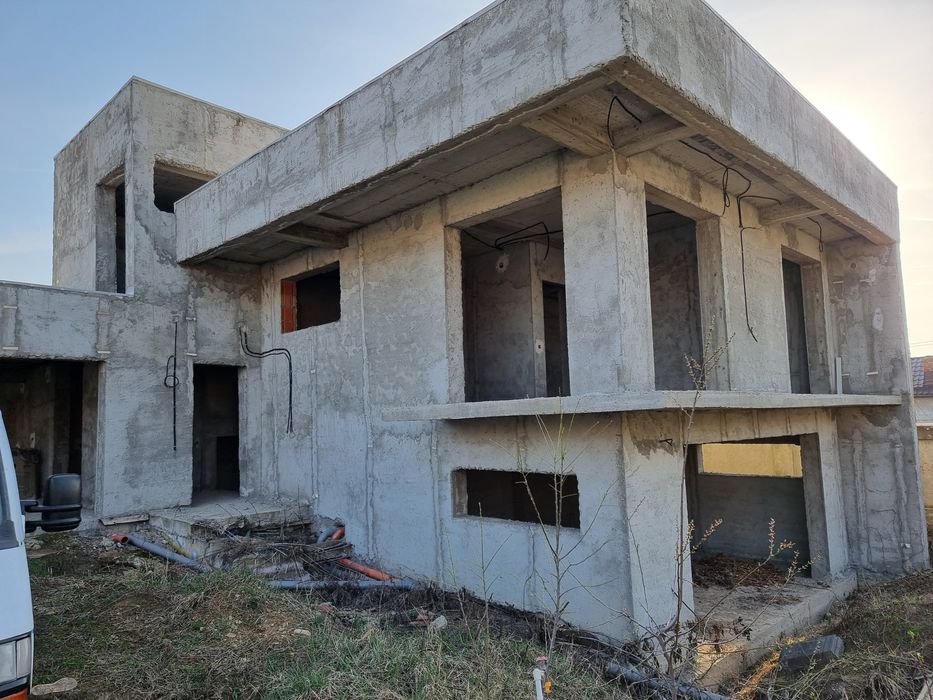 Vand casa in constructie