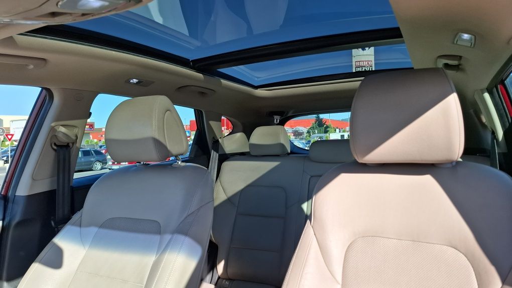 Vand Hyundai Tucson Luxury+, 2018, 1.6 TGDI, 177CP, 4x4, 129.800km