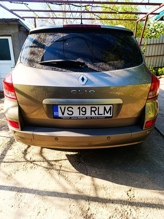 Vând Renault Clio 1.2 16v
