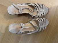 Sandale cu platforma Geox
