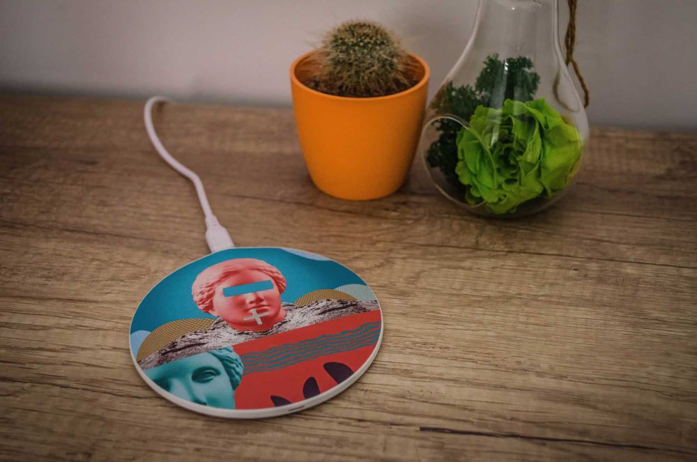 [NOU] Incarcator wireless universal cu LED si cablu USB