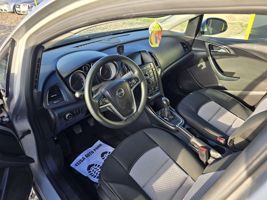 Opel Astra J 1.4 benzina fab 2012 RATE/CASH/BUY BACK