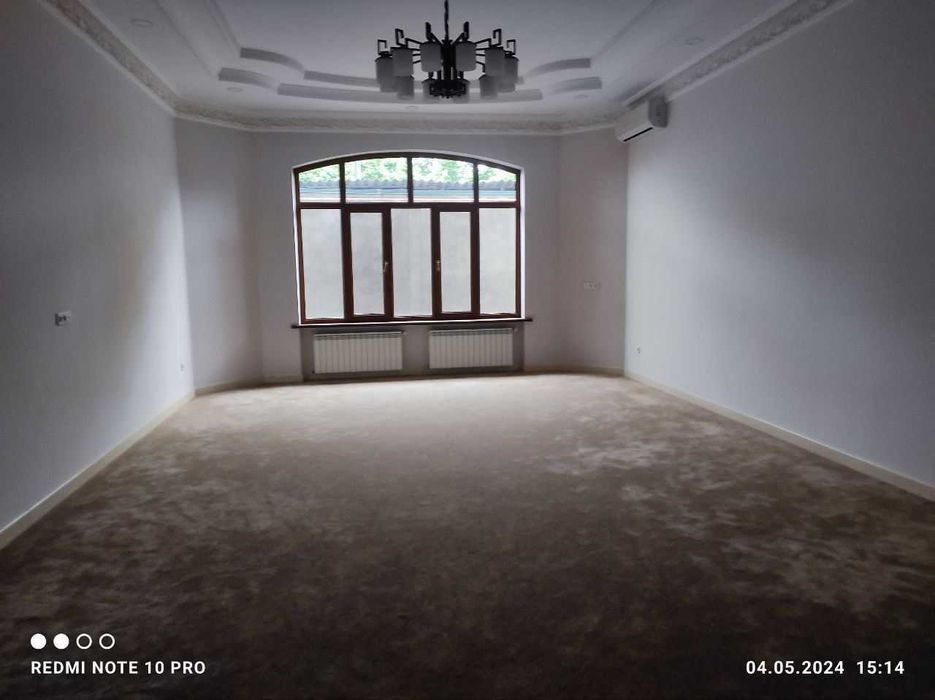 Резиденция вдоль Буз-Су 1500 м2 Центр м-в. Лабзак 20 сот Офис; Бизнес