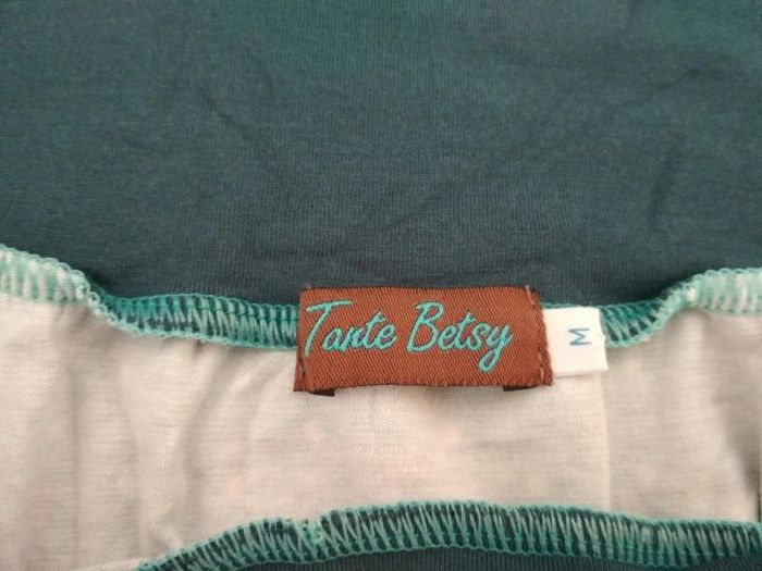 Оригинална пола с цветя