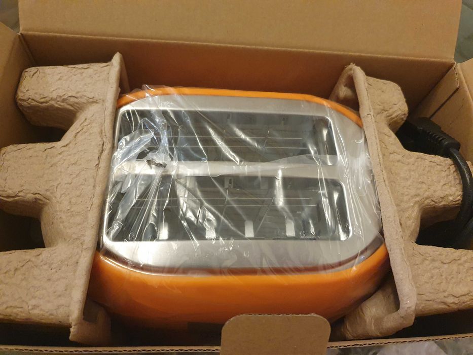 Тостер с марка Cappy в оранжев цвят