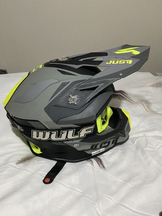 Каска Just1 J18