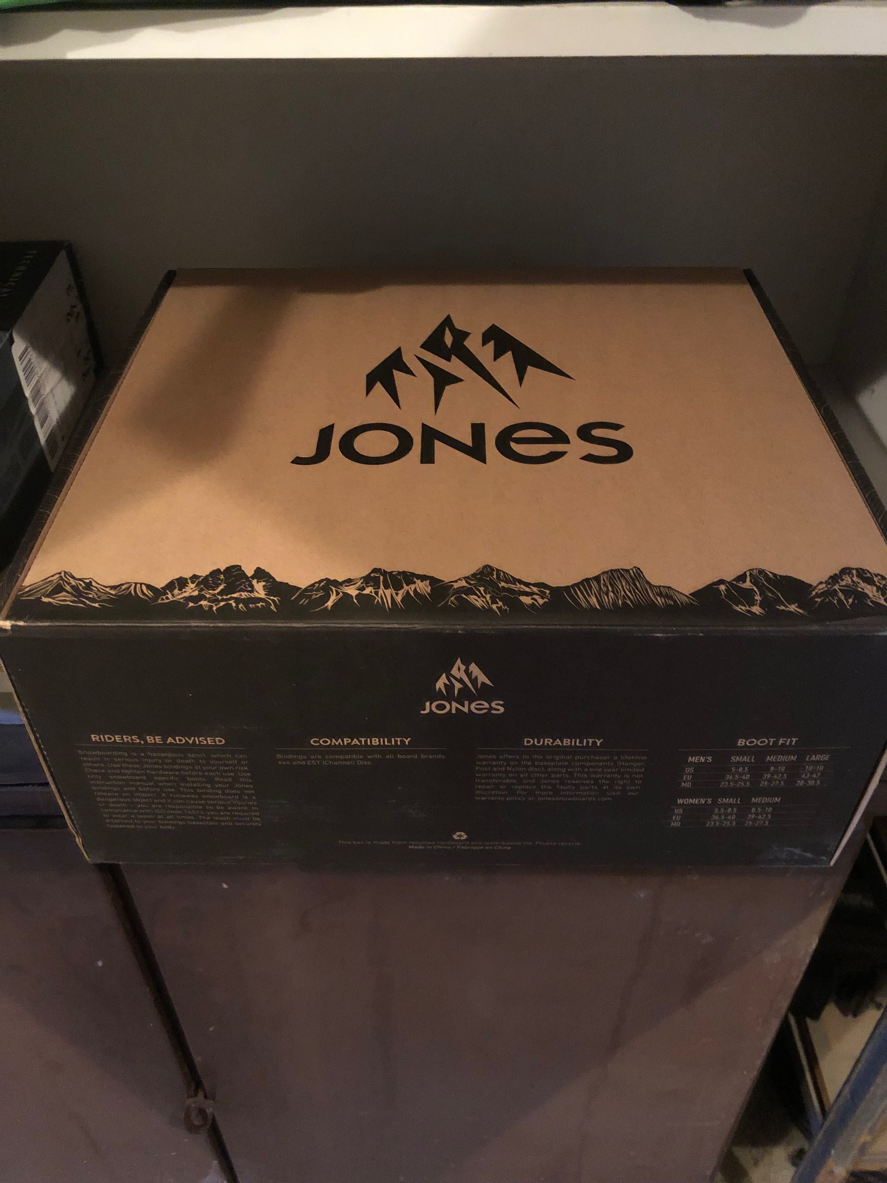 Продавам сноуборд автомати JONES APOLLO