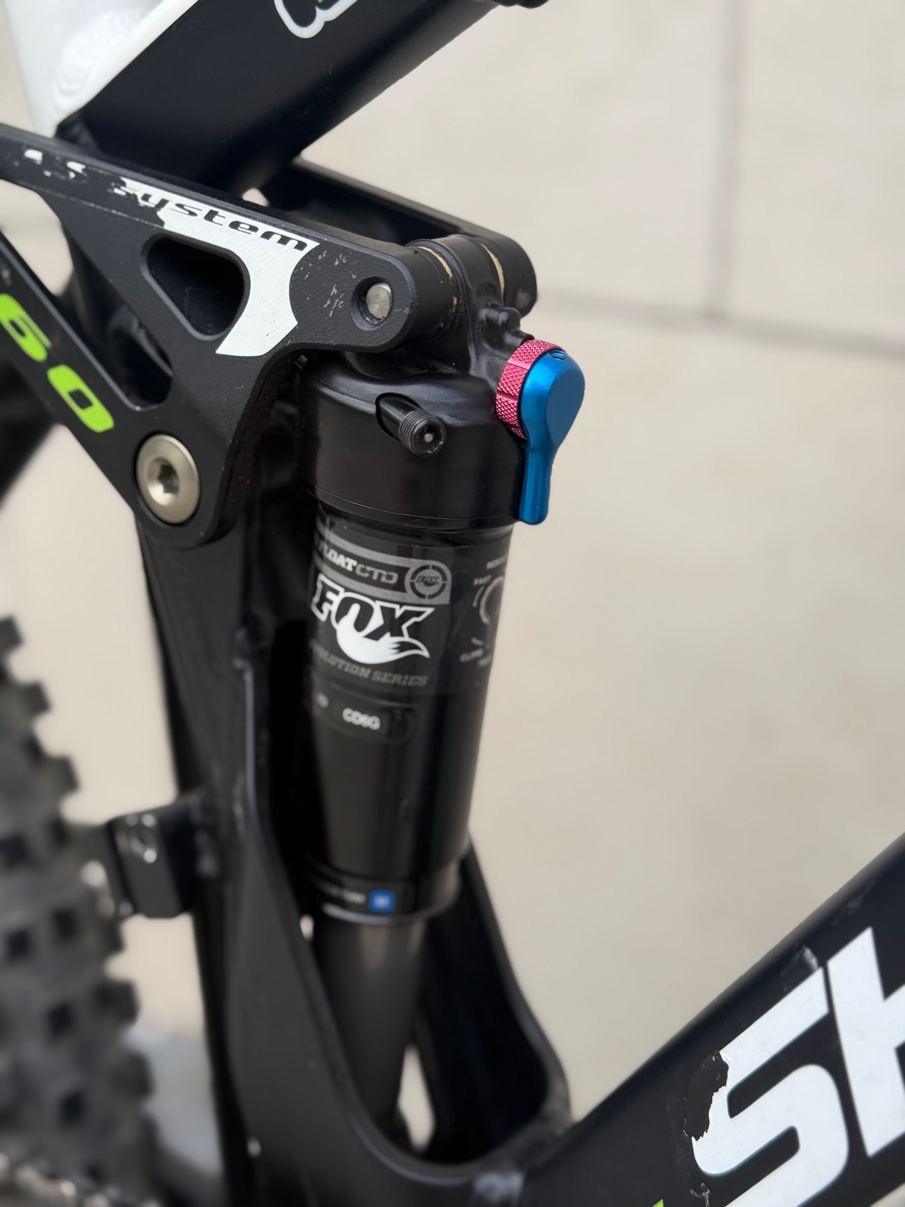 Велосипед Shockblaze Skin Comp (enduro, dh, планински)
