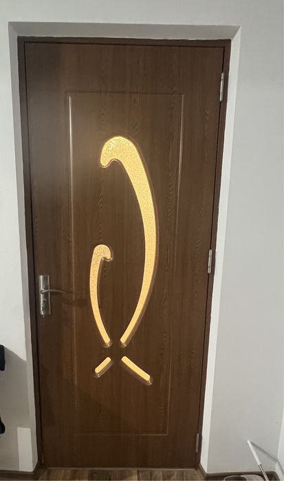 Usa folosita in stare impecabila