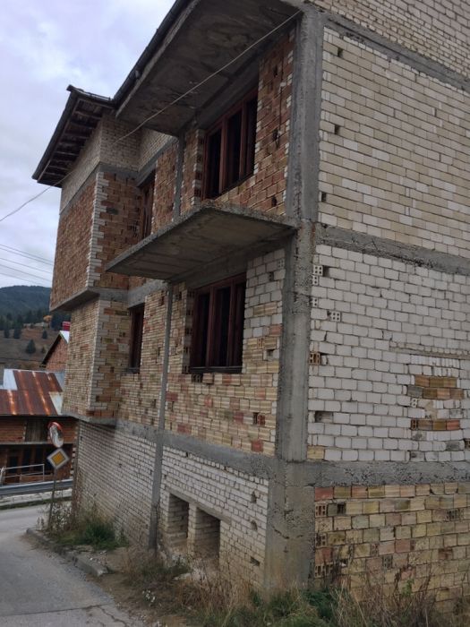 Продава се Къща в Чепеларе - 420 кв.м за 239 €/кв.м - Снимка #9