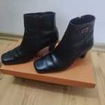Donez cizme scurte din piele