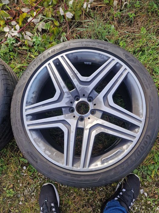 Гуми с джанти Mercedes AMG 265/40R21
