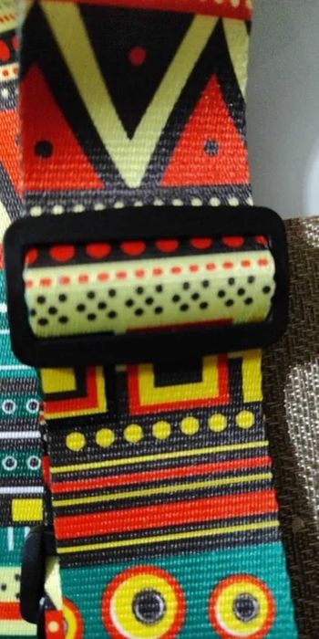 Curea/ cordelina retro pentru chitara