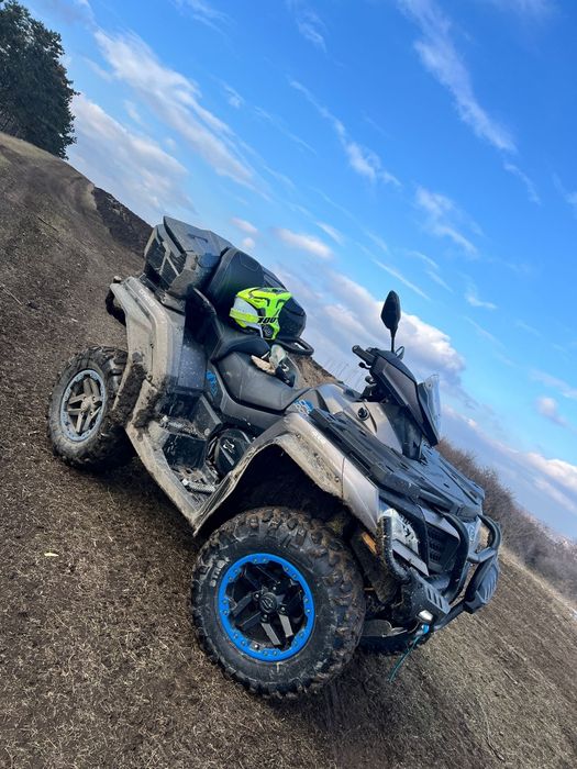 Vind atv cf moto de 1000cm overland în stare de funcționare bună