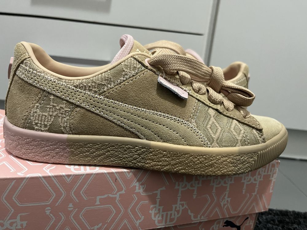 Tenisi Puma Clyde,de femei,editie limitată