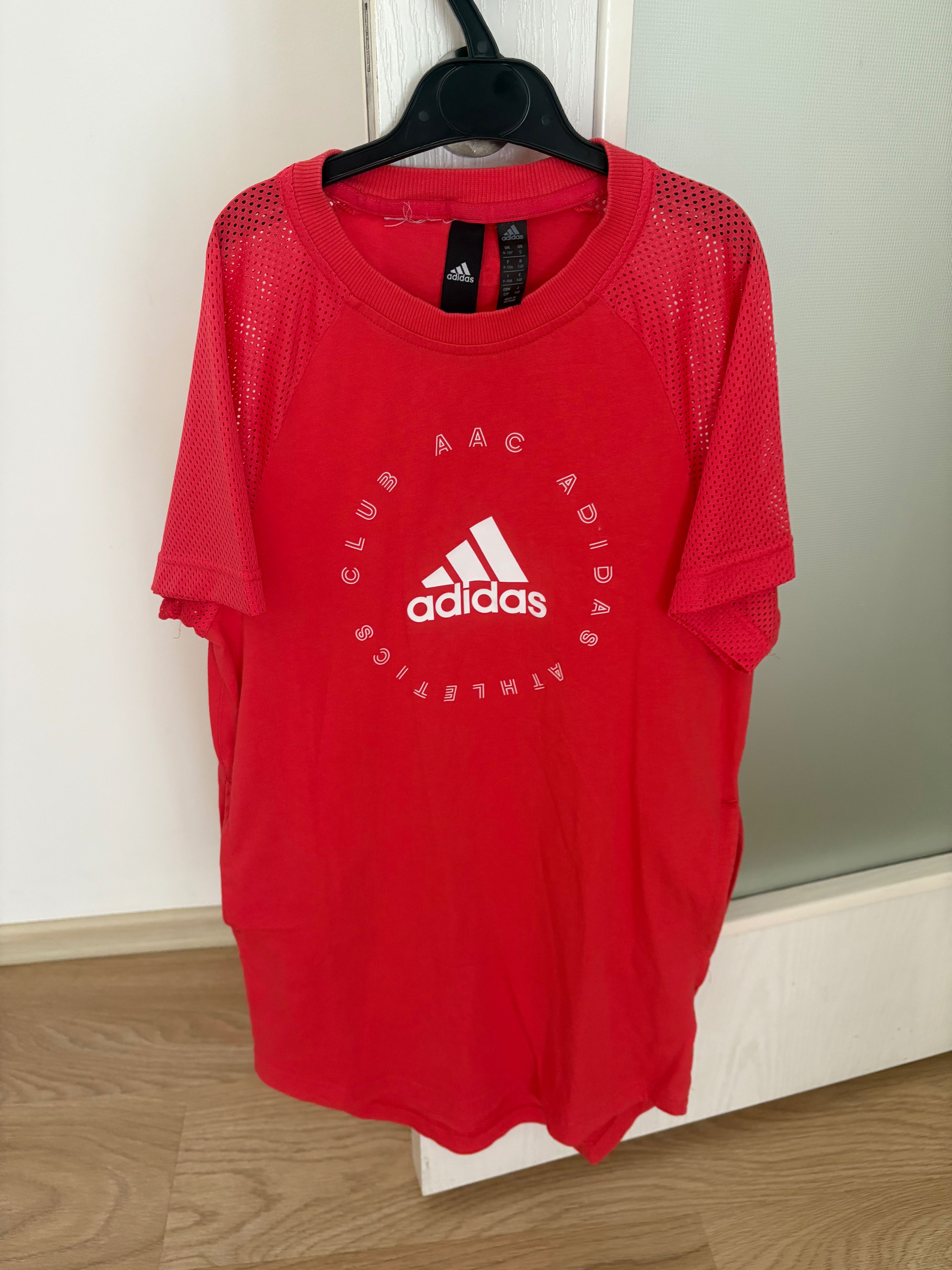 Рокля Adidas 10 год.