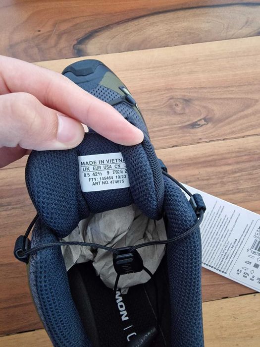 Salomon Обувки за планинско бягане XA Pro 3D V9, 42 2/3 EU