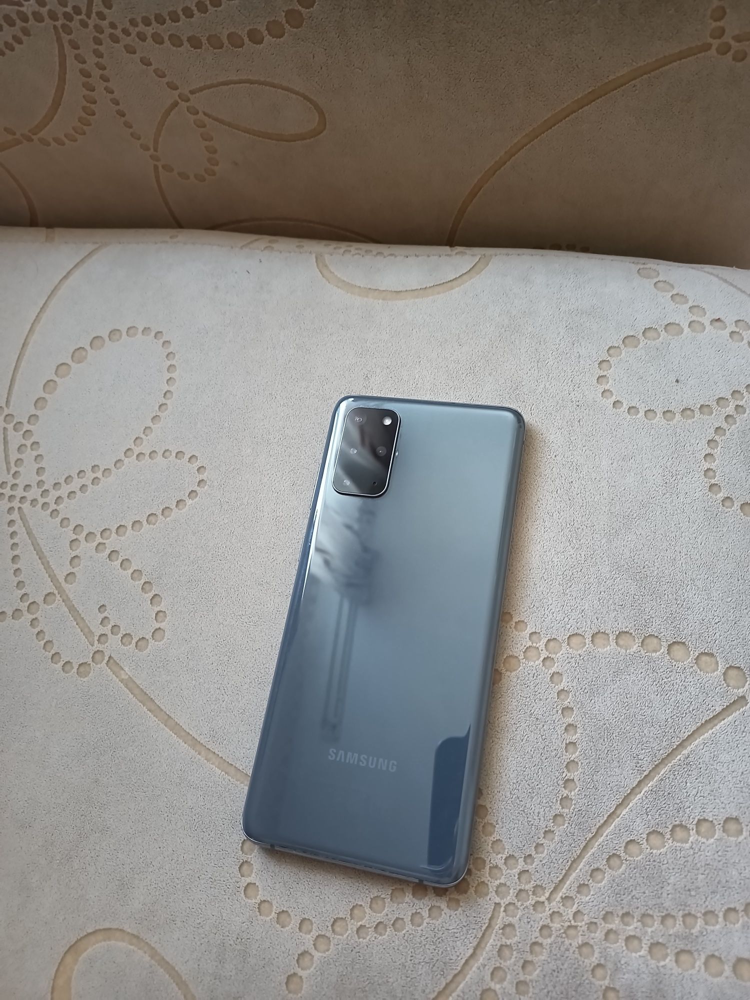 Samsung s20 plus Срочно