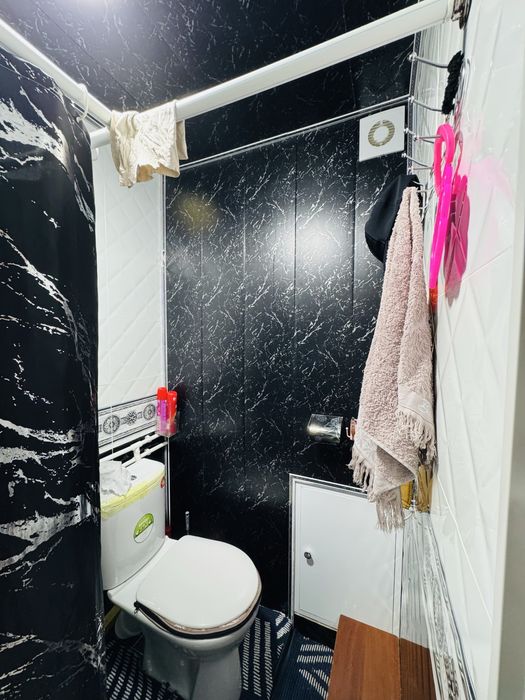 Шахар марказидан квартира сотилади