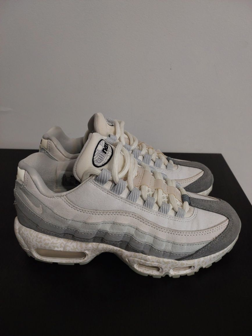 Adidasi Nike Air Max 95 QS Light Bone