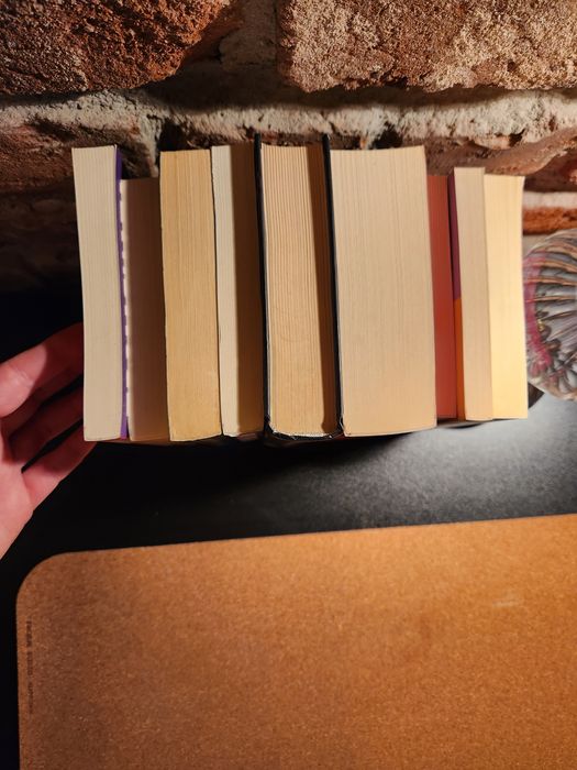 Колекция от 9 книги на Юли и Албена Тонкин