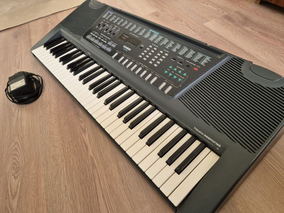Синтезатор CASIO CT-770