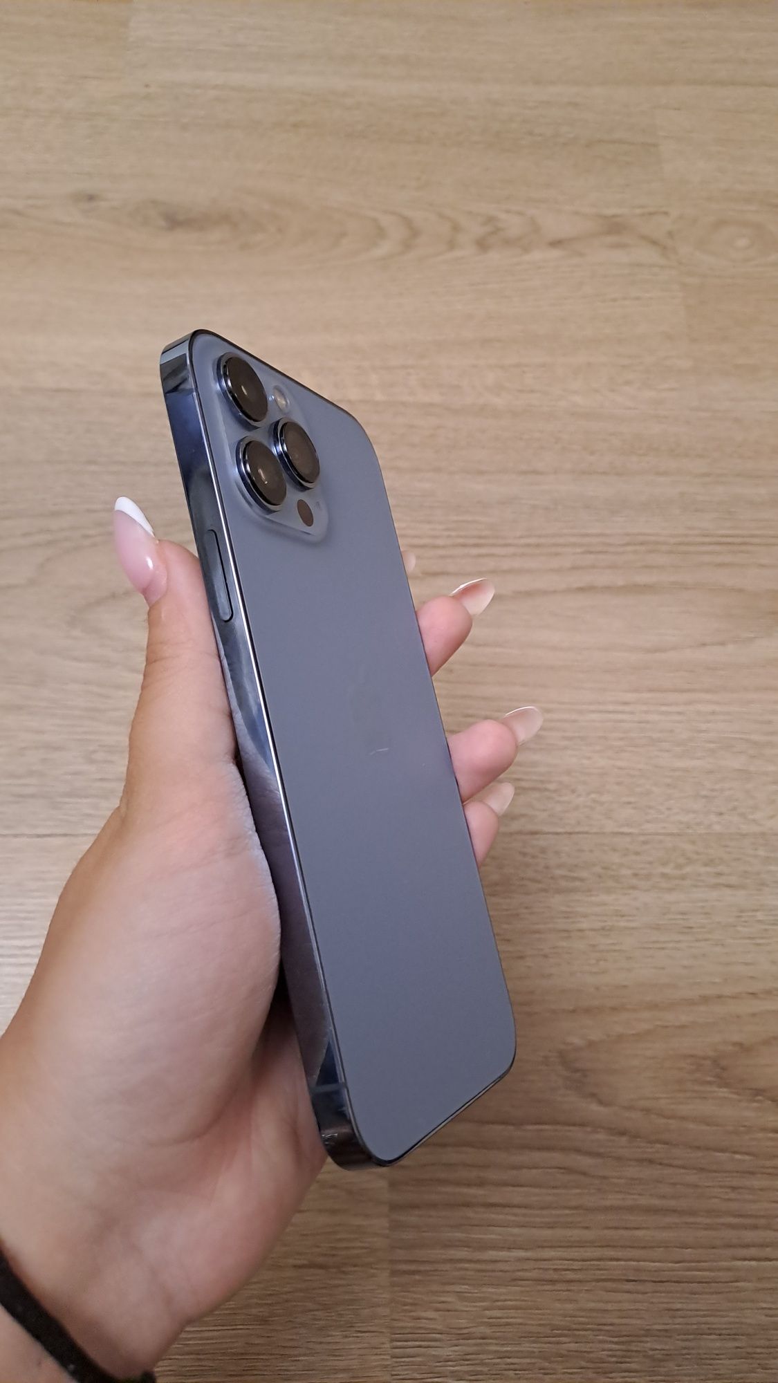 Iphone 13 pro max+ 9 калъфа към него