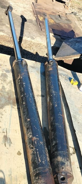 Cilindri hidraulici  2,64 m