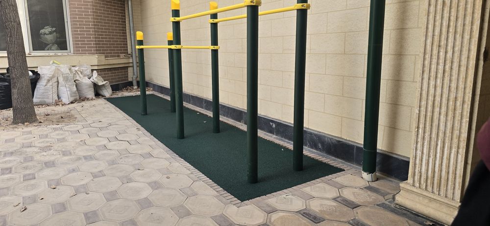 Резиновый покритие под ключ