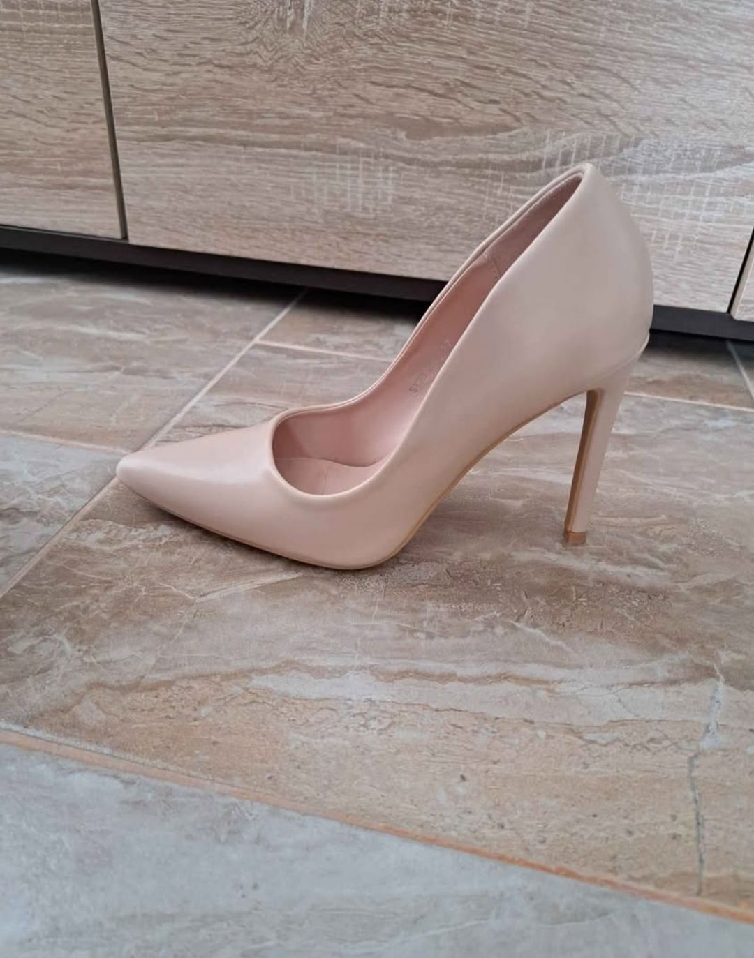 Pantofi crem nr.37