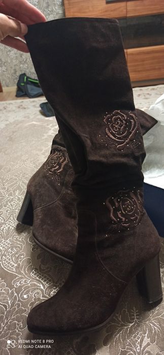 Продам зимние сапоги