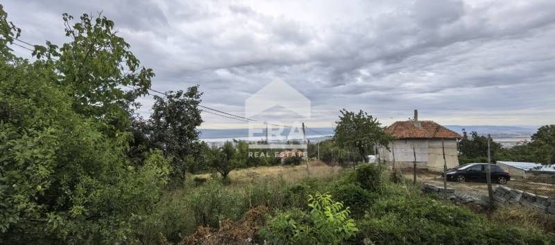 Парцел в регулация с панорама в м-ст Планова гр. Варна