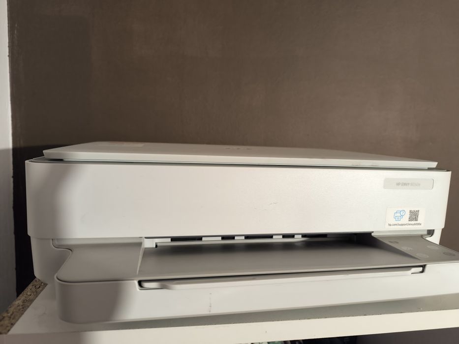 Vand imprimanta Hp 6032 ,putin folosita.