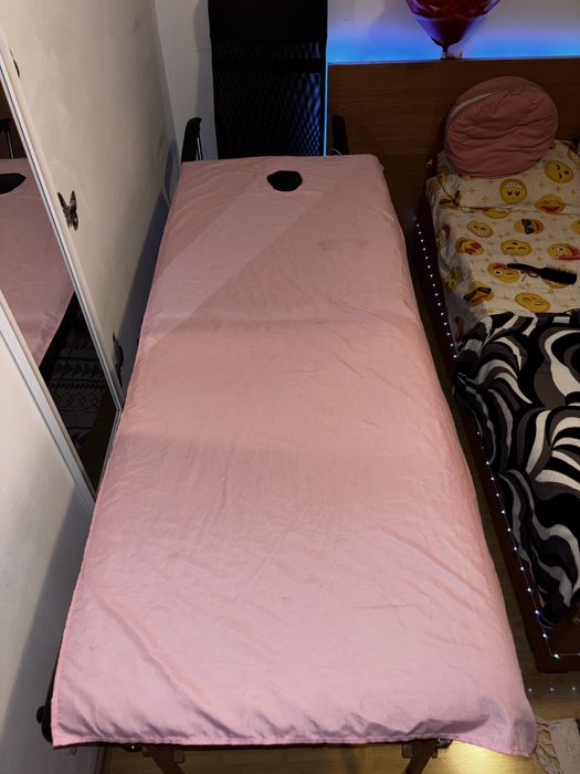 Pat pentru masaj/extensii de gene pliabila