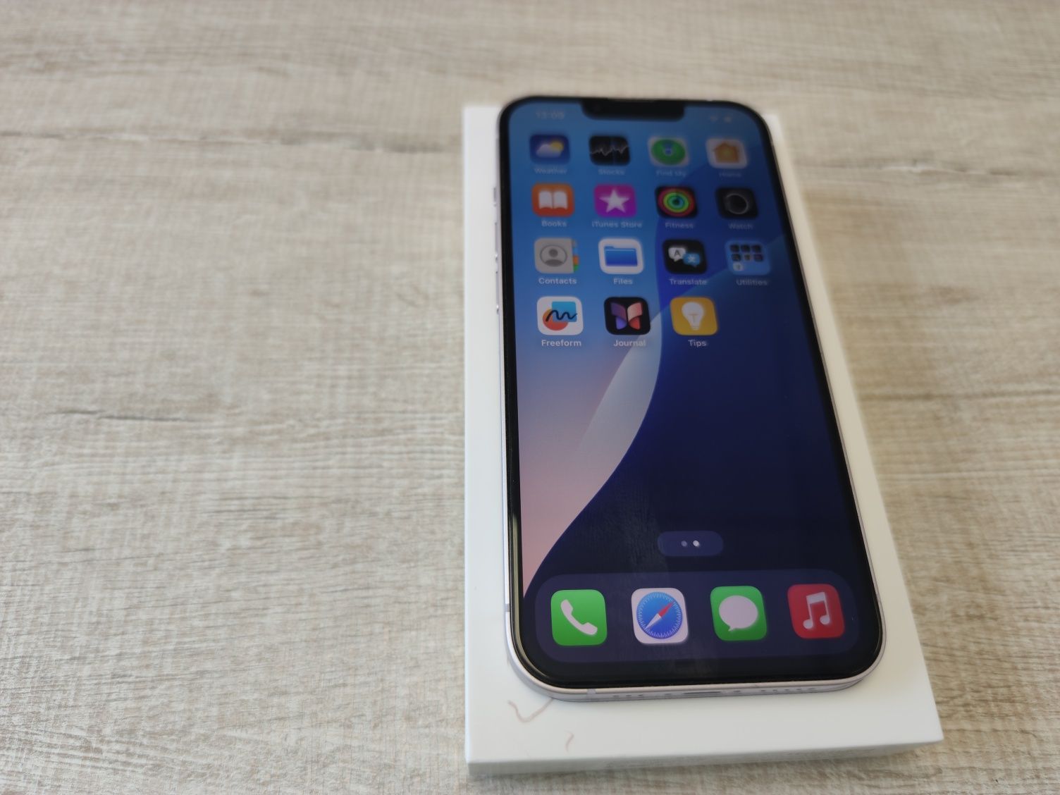 Iphone 14  256GB Starlight Перфектен!