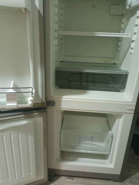 Хладилник Liebherr,работещ