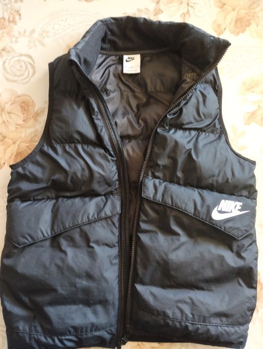 Елек nike оригинален