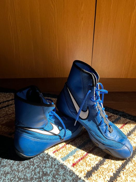 Vând ghete de box nike